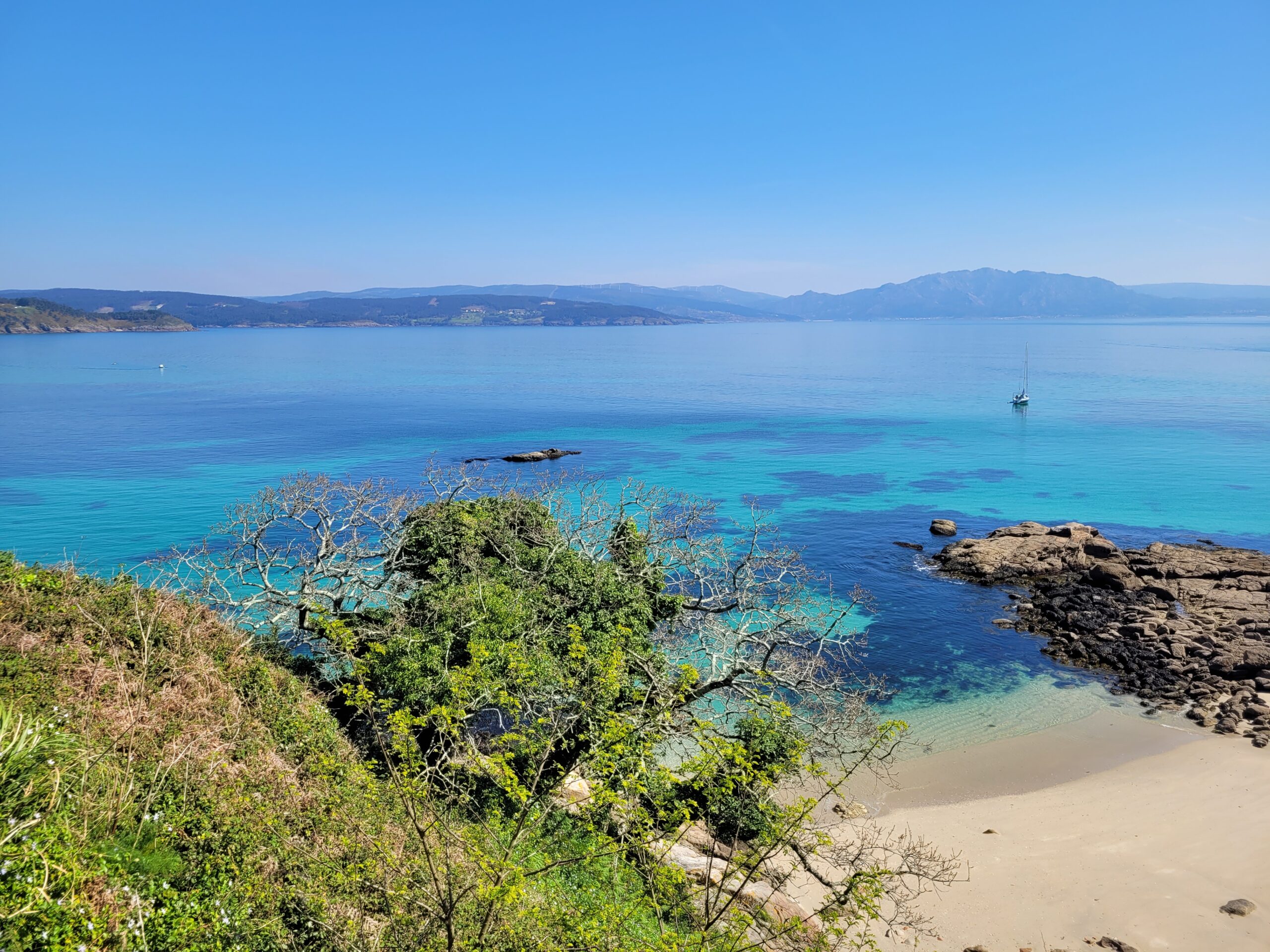 Vista de la costa desde la Cruz do Baixar